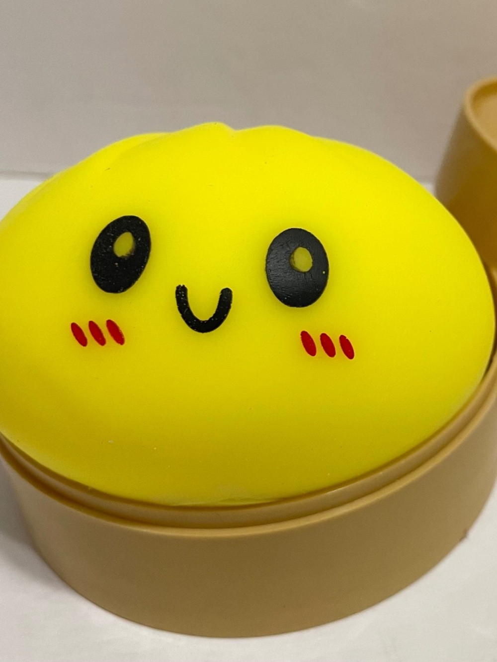 Rainbow Mystery Dumpling Squishy Bun Viral 3.5”Large NEW SEALED Crazy Fun-Yellow